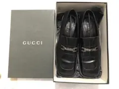 GUCCI ローファー
