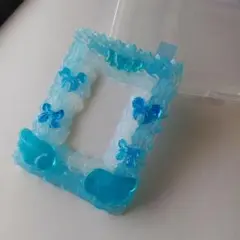 ホイップデコハンドメイド B8カードケース 水色×クリア リボン 羽