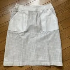 美品 リアルレザースカート ドゥクラッセ collection ソフトなヤギ革のサムネイル