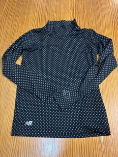 テニスアンダーシャツ