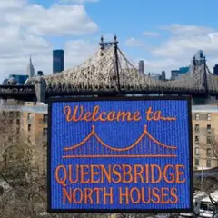 QUEENSBRIDGE NOTH HOUSES 黒縁 ワッペン NAS