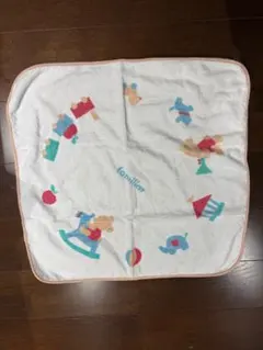 ファミリア こどもちゃれんじ ベネッセ　ベビーバスタオル