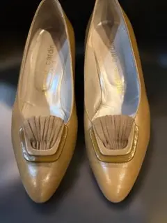 pierre cardin ピエールカルダン パンプス ベージュ 36.5のサムネイル