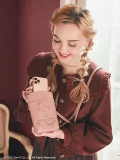 メゾンドフルール　すみっコぐらし　スマホポシェット