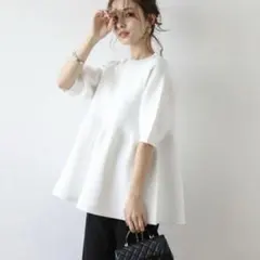 美品 Lajourペプラムニットプルオーバー