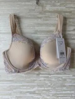 D85」トリンプ 恋するブラ613 ブラジャー ベージュ