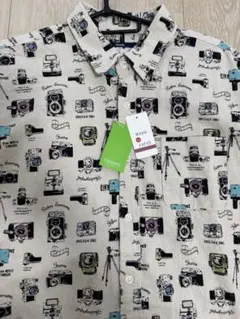 未使用品　総柄シャツ　カメラ　mサイズのサムネイル