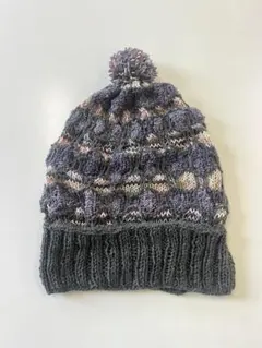 ハンドメイド グレー系ポンポン付きニット帽