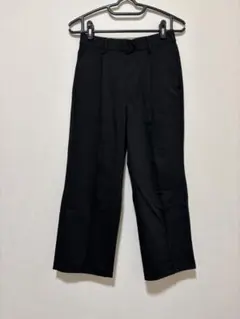 ウタオ　タックワイドパンツ　センタープレス　黒　Mサイズ
