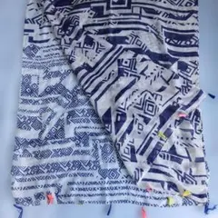 幾何学文様大判ストール