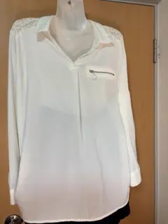 肩レース　ブラウス