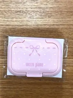 mezzo piano ピンク ウェットティッシュのフタのサムネイル