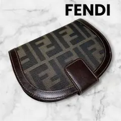 FENDI (フェンディ) ズッカ柄 FFロゴ　 二つ折り財布　ハーフムーンのサムネイル