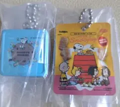 ピーナッツ　ビスケットミニチュアチャーム　2個　SNOOPY