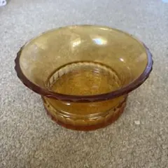 ヴィンテージ　アンバーガラス 灰皿 または花瓶