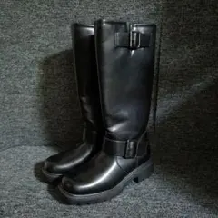 新品未使用G U ブラック ロングブーツ バックル付き