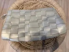 Sybilla 編み込みデザイン クラッチバッグ シャンパンゴールド