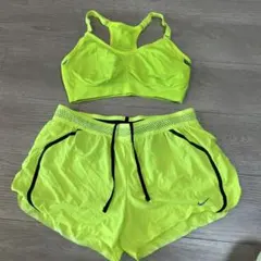 Item thumbnail for item c8379925-d271-401f-bd43-92fe3c9d2183