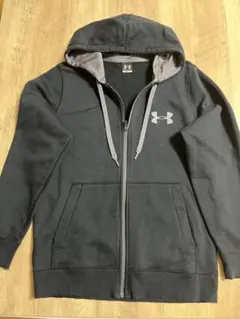 Under Armour フード付きパーカー MD 黒