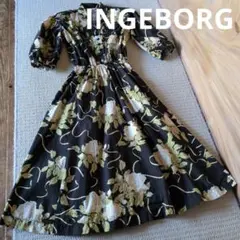 最終価格から値下げ❗️INGEBORG 黒の綿ブロード×薔薇のワンピースのサムネイル