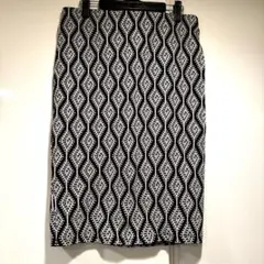 ZARA タイトスカート ストレッチ生地 モノトーン柄