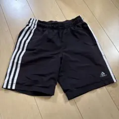 adidas キッズ ハーフパンツ 140cm