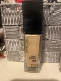 Maybelline フィットミーリキッドファンデーション 112