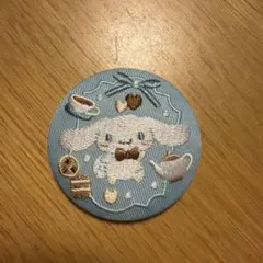 サンリオ 刺繍缶バッジ　シナモロール