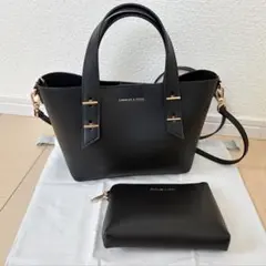 CHARLES&KEITHミニシャナイア ダブルハンドルトートバッグ