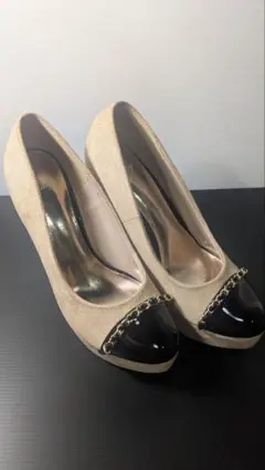 Rady ベージュ スエード キャップトゥ パンプス