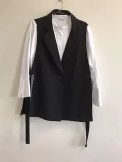 ✴︎美品✴︎ テーラードジレ　ベスト　ブラック　　ブラウスセット