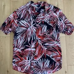H&M 半袖アロハシャツ 赤黒葉柄 Lサイズのサムネイル