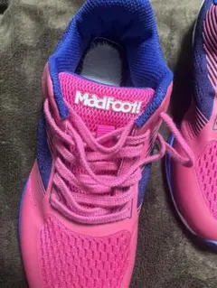 MadFoot! ピンク ブルー スニーカーのサムネイル