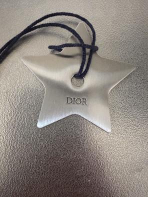 Dior スターチャーム シルバーカラー
