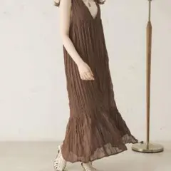 Ambre Neige クリンクルノースリーブワンピースのサムネイル