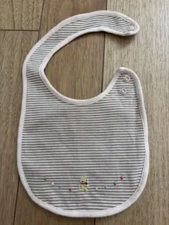 ファミリアfamiliarスタイ・よだれかけ