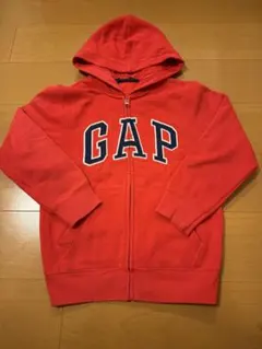 GAP レッド ジップアップパーカー　140