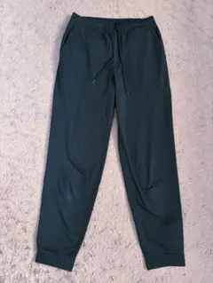 UNIQLO ウルトラストレッチアクティブジョガーパンツ
