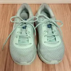 Under Armour Charged Pursuit スニーカー 24cmのサムネイル