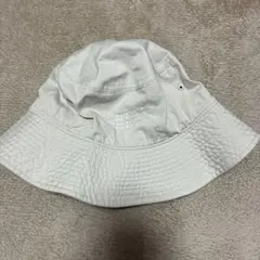 ライトグレー バケットハット 通気孔付き　creepy nuts