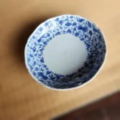 青い花模様 陶器製浅皿 7枚セット