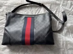 GUCCI グッチ GGショルダーバッグ メッセンジャーバッグ ブラックのサムネイル
