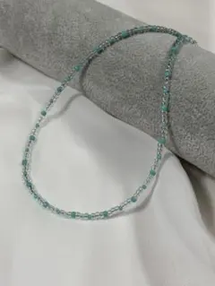 (080)ターコイズブルーと透明ビーズのネックレス