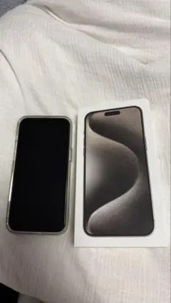 iPhone15 promax 美品 256G チタニウム