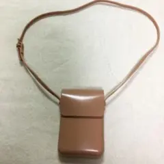 ベージュショルダバッグ