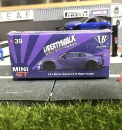 miniGT リバティーウォークLB GTR マジックパープル No.39未開封のサムネイル