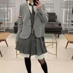 2025年最新】thom browne スカートの人気アイテム - メルカリ