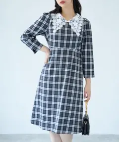 美品 tocco closet 立体フラワーレース襟付きチェックワンピース M