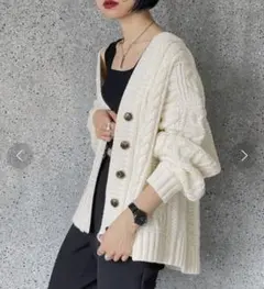 PAGEBOY アイボリー ニットカーディガン