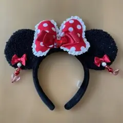 ディズニーリゾート　ミニーマウスカチューシャ　イヤリング　ミニーちゃん　リボン